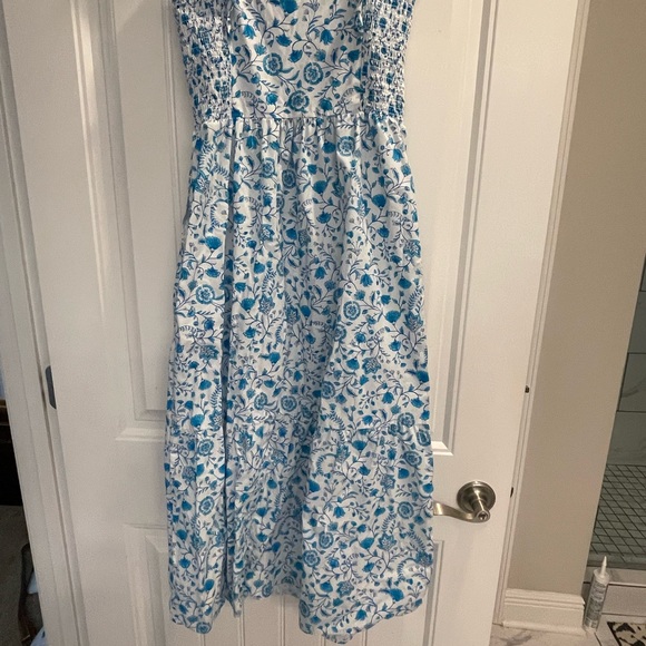 Draper James Blue Floral Print Flutter Sleeve Smocked Midi Sundress Like New - Picture 5 of 8